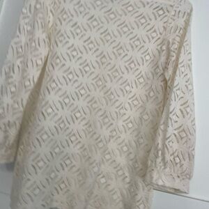 Ann Taylor Cream Graphic Blouse with Three-Quarter Sleeves